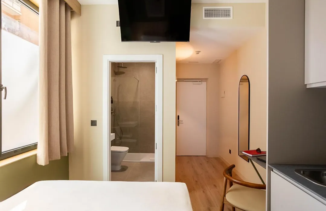 Ola Living Chamartín Studios-1